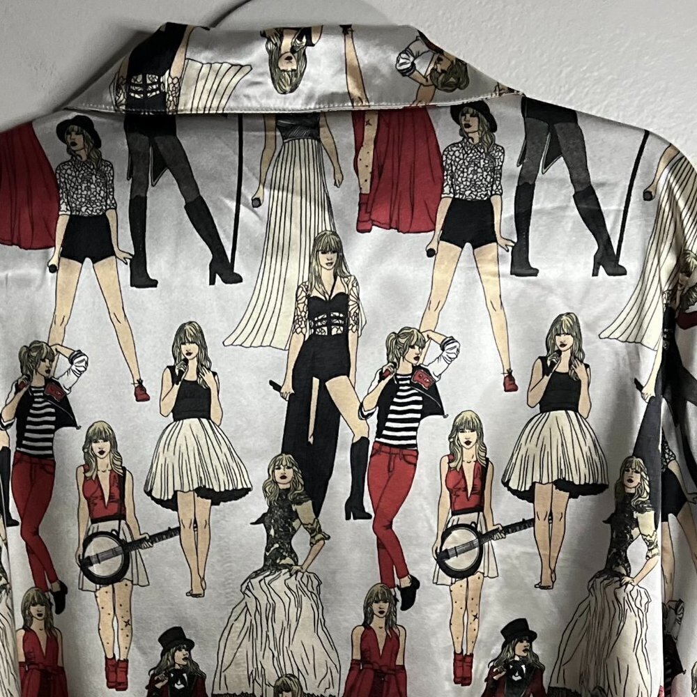 Taylor Swift M  Taylors version eras collection pajamas Size M - Picture 4 of 10